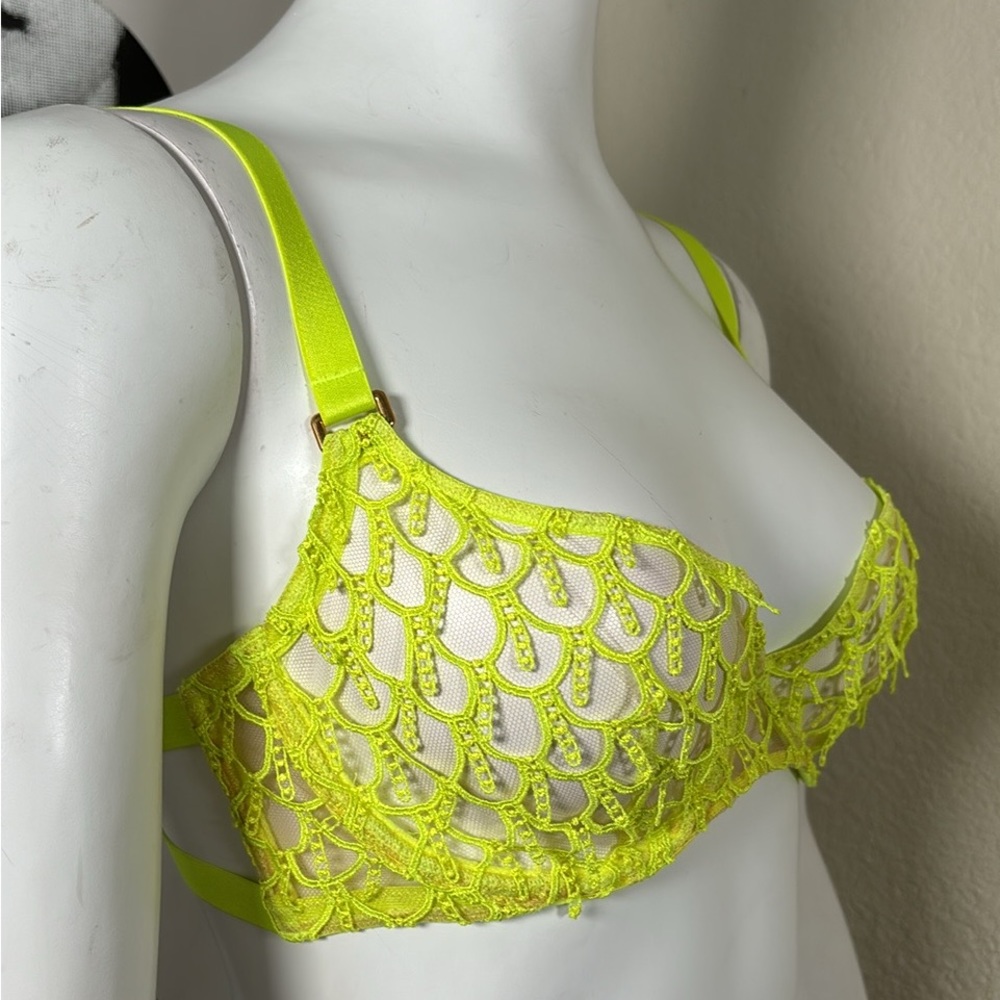 Agent Provocateur Lime Yellow Lace Underwire Axis Bra, 34D, New with tags! - Picture 5 of 11